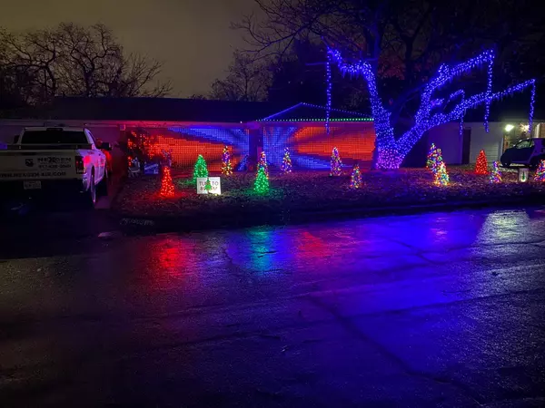 Curry Christmas Chaos, Viewchristmaslights.com, 