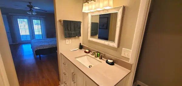 Gulf Gate Dr, Sarasota, FL 34231