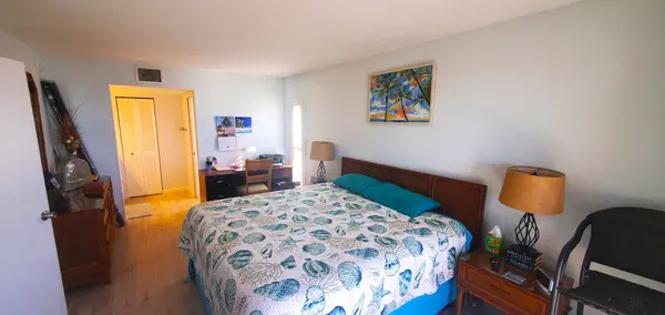 5757 Gulf of Mexico Dr, Longboat Key, FL 34228-1700