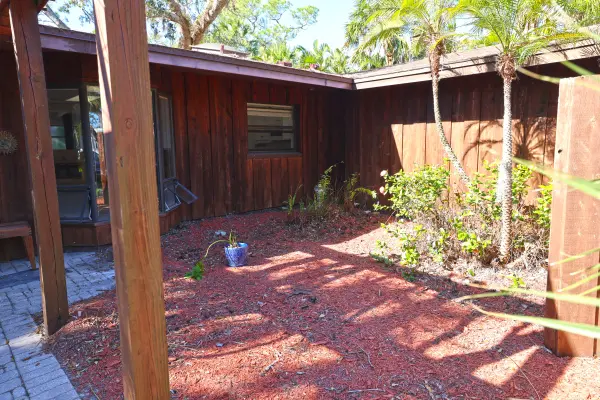 Siesta Bay Side Dr, Sarasota, FL 34242