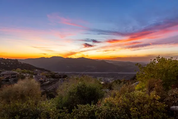29472 Welk Highland Dr, Escondido, CA 92026-6119