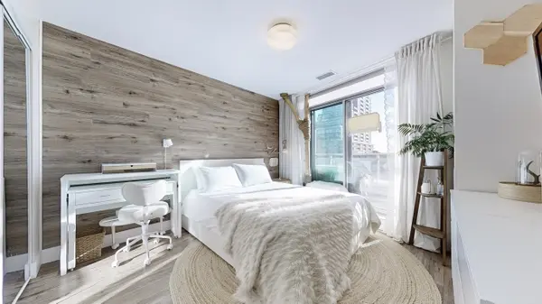50 Lynn Williams St #411, Toronto, ON M6K 3R9