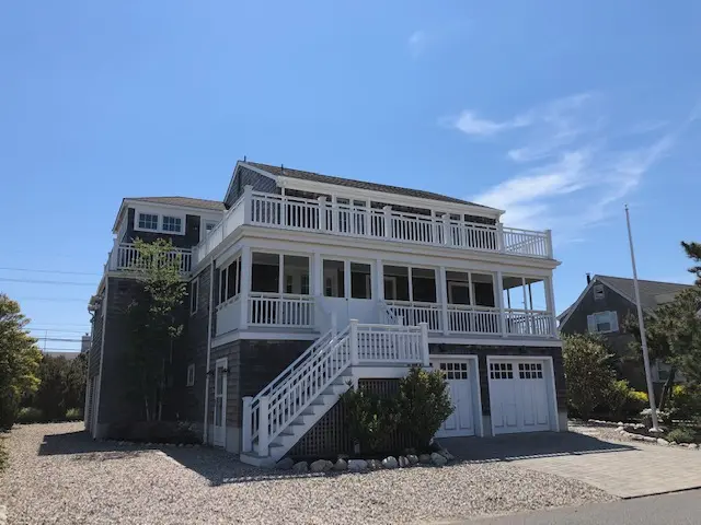 1091 Barnegat Ln, Mantoloking, NJ 08738-1619