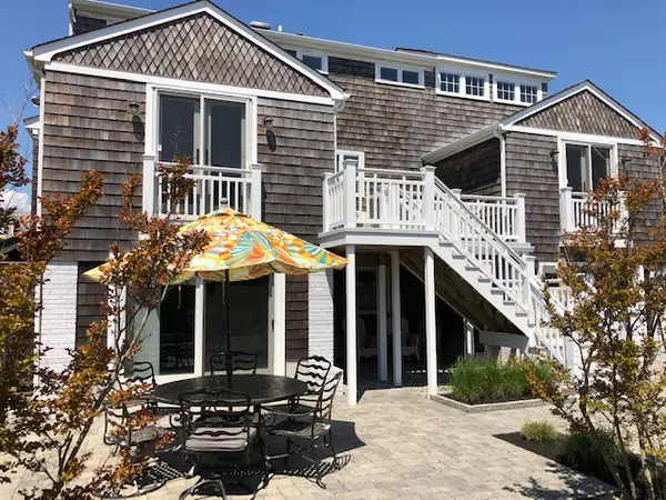1091 Barnegat Ln, Mantoloking, NJ 08738-1619