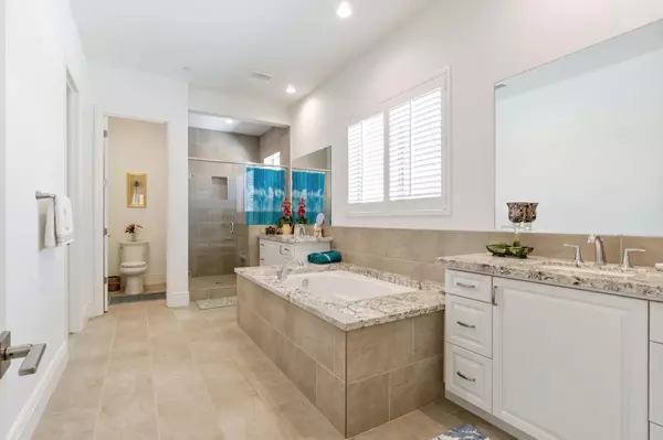 Madera, CA 93636-8056,4693 Del Oro Rd