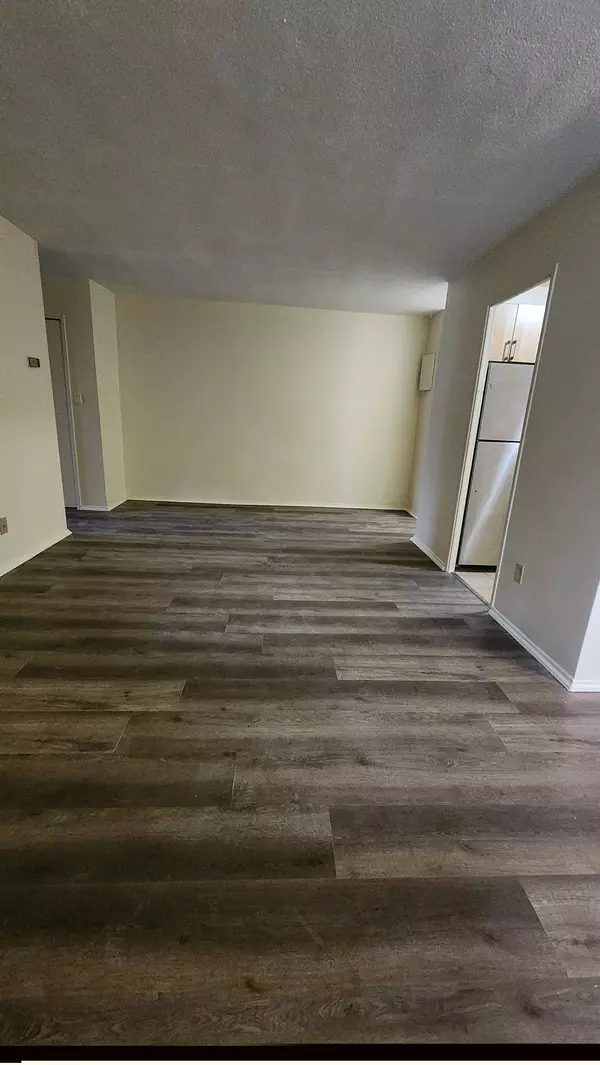 Bracebridge, ON P1L 1N2,210 Maple St