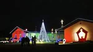 Olive Place Light Show, Viewchristmaslights.com,