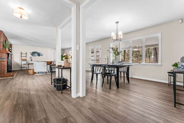 385 Vogan Dr, Mercer, PA 16137-9105