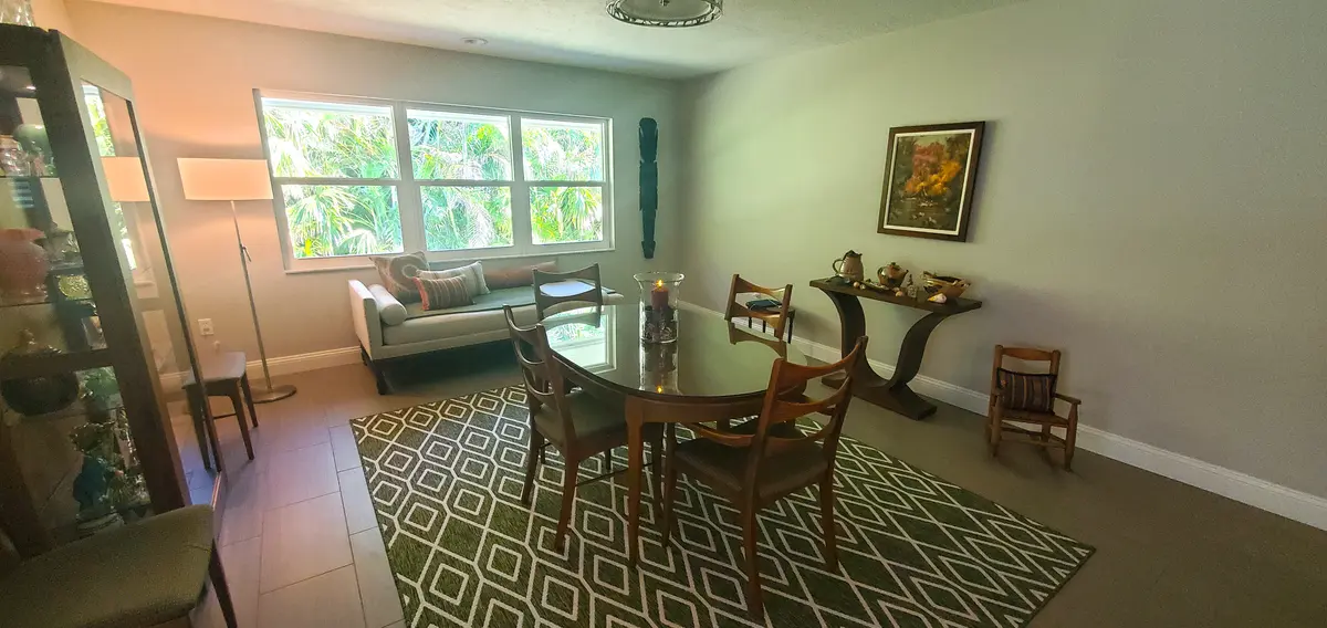 100 Osprey Point Dr, Osprey, FL 34229-9247