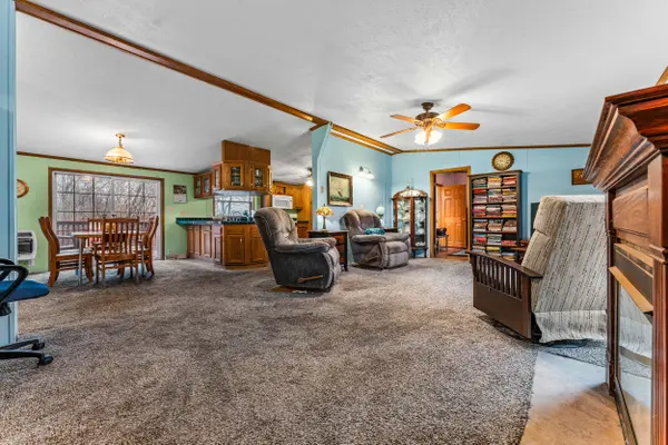 61 Pullam Dr, West Middlesex, PA 16159-2107
