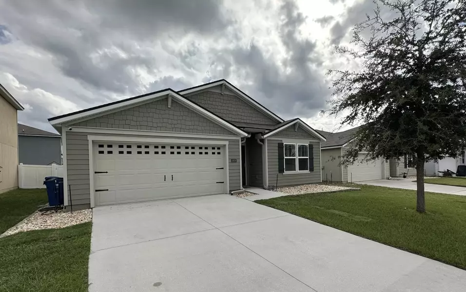 Shiner Dr, Jacksonville, FL 32226