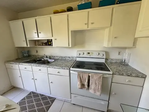 1405 Kirk Rd, West Palm Beach, FL 33406-4963