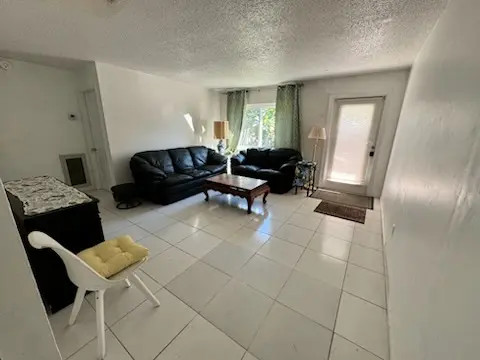 1405 Kirk Rd, West Palm Beach, FL 33406-4963