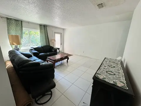 1405 Kirk Rd, West Palm Beach, FL 33406-4963