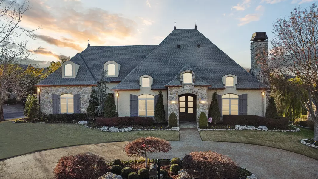10616 S Forest Ave, Jenks, OK 74037-3018