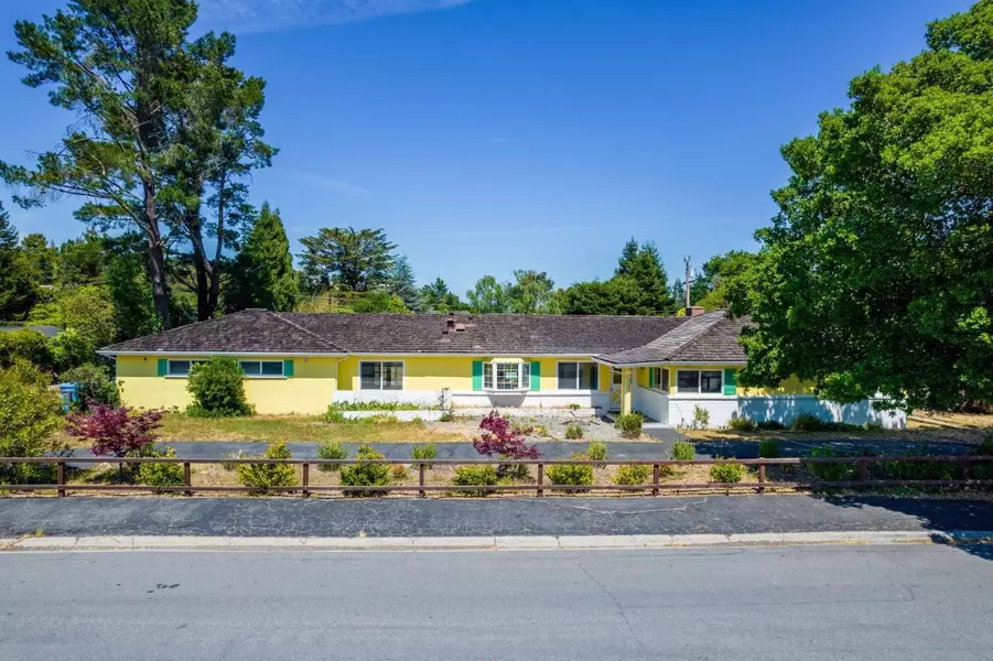 1520 Wedgewood Dr, Hillsborough, CA 94010-7344