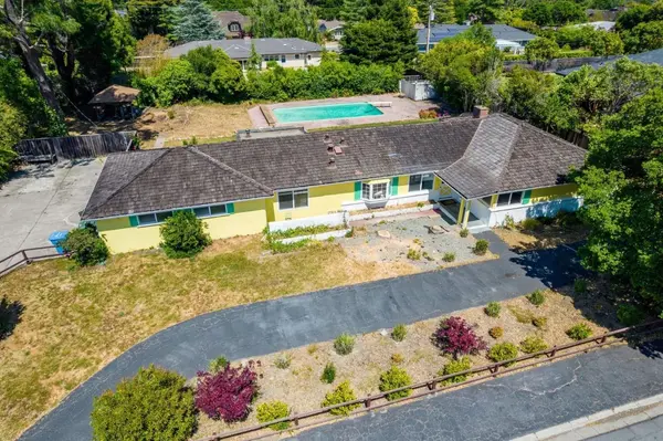 1520 Wedgewood Dr, Hillsborough, CA 94010-7344