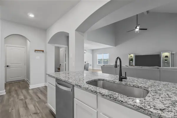 11036 Bass Creek Trl, Fort Worth, TX 76108-1859