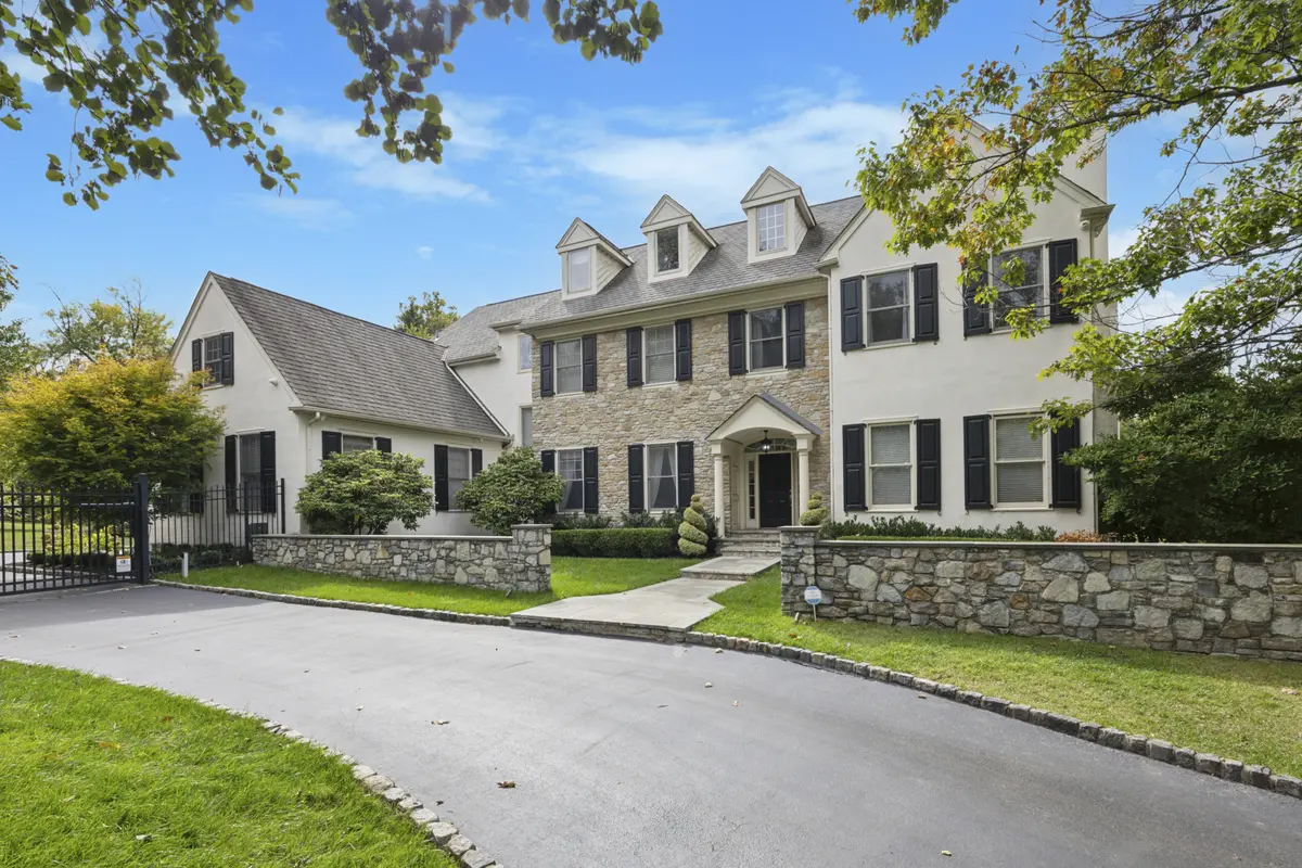 185 W Matsonford Rd, Wayne, PA 19087