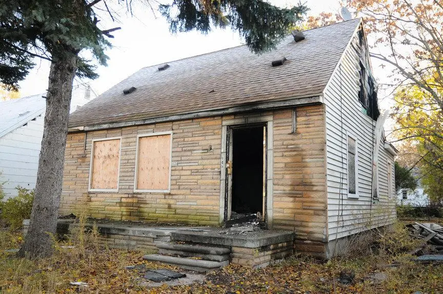 19946 Dresden St, Detroit, MI 48205