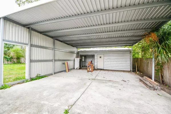 Shoreacres, TX 77571,639 Fairfield St