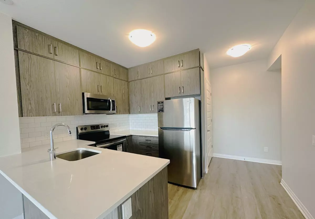 Oakville, ON L6M 0T6,50 Kaitting Trl #504