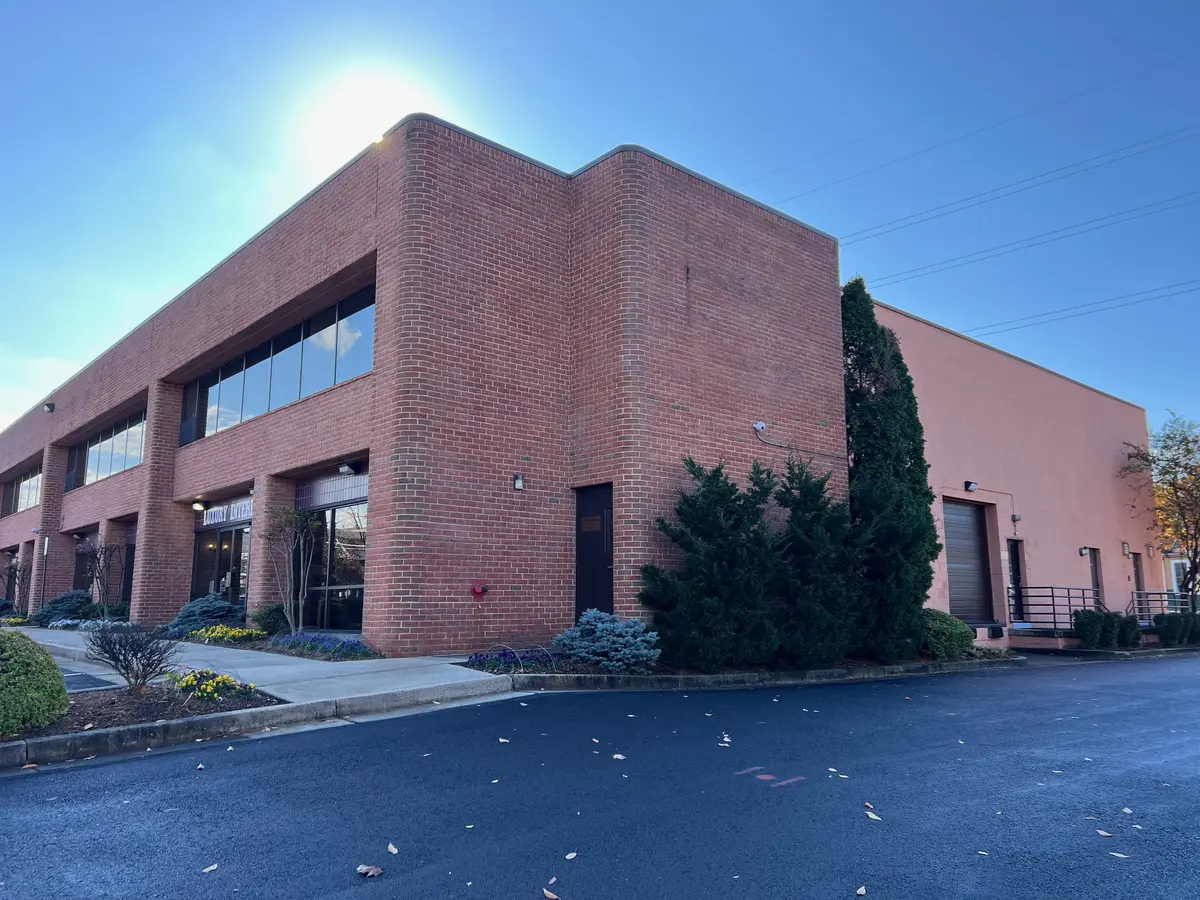 204 Mill St NE #G, Vienna, VA 22180-4500
