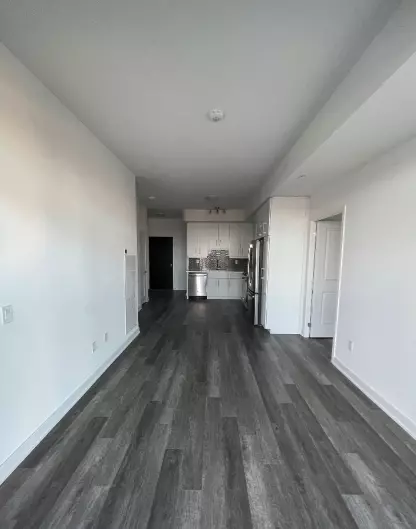 Burlington, ON L7R 0G7,2007 James St #1104