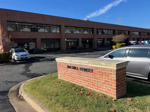 204 Mill St NE #G, Vienna, VA 22180-4500