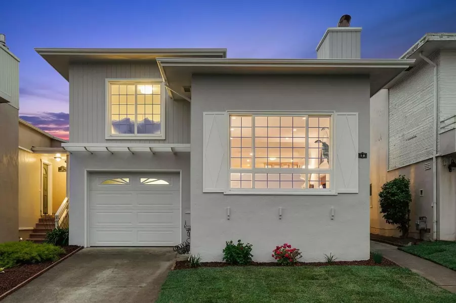 19 Fairmont Dr, Daly City, CA 94015-3072