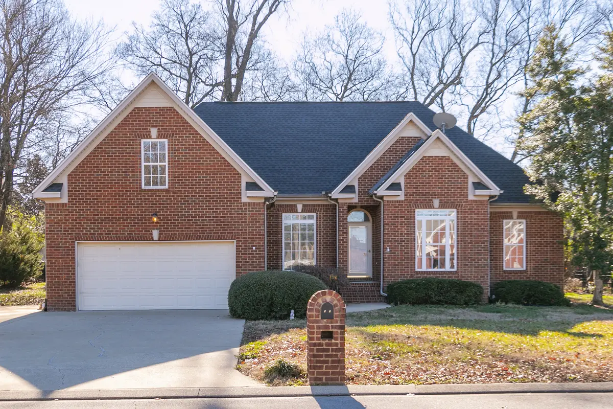 218 Savannah Rdg, Murfreesboro, TN 37127
