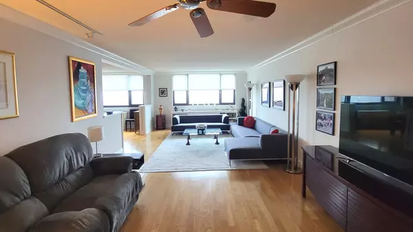 Cliffside Park, 07010,250 Gorge Rd #25D