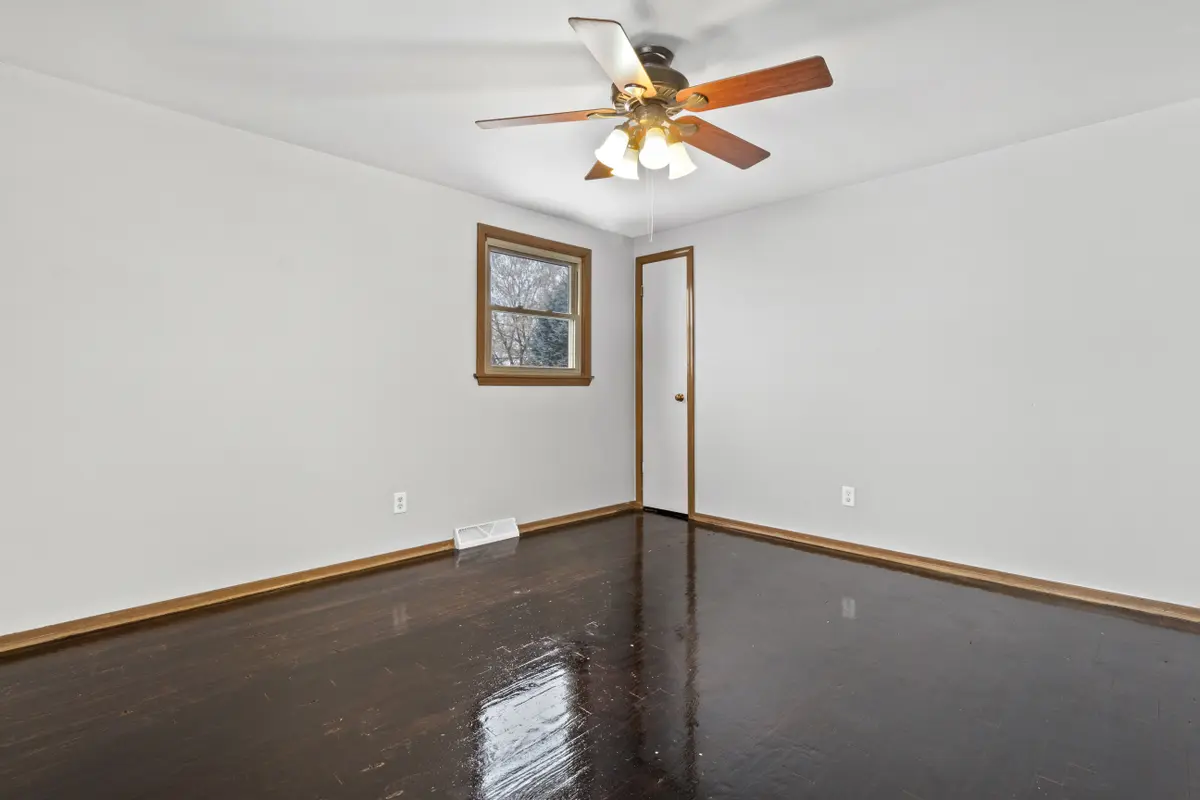 820 Columbia Ave, South Milwaukee, WI 53172