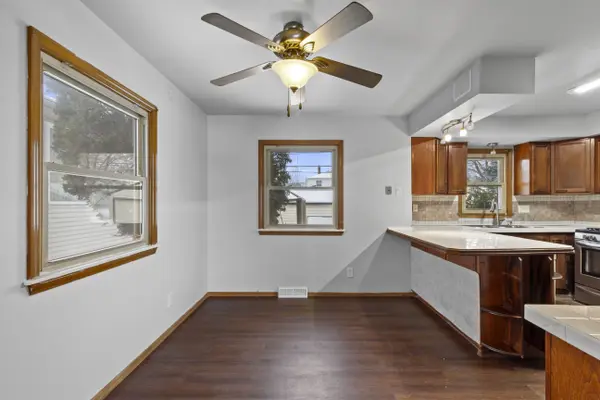 820 Columbia Ave, South Milwaukee, WI 53172
