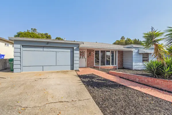 6112 Tarragona Dr, San Diego, CA 92115-5545