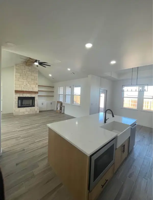 13 Glorieta Dr, Canyon, TX 79015