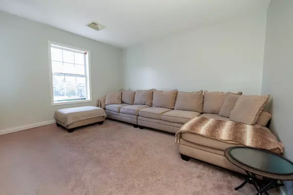 Poughkeepsie, NY 12603-4408,20 Mews Aly