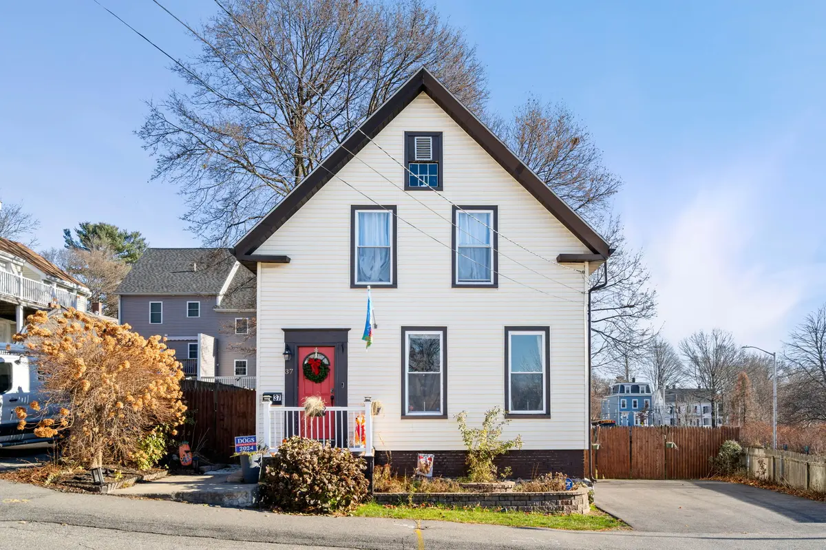 37 Lindel Street, Haverhill, MA 01830