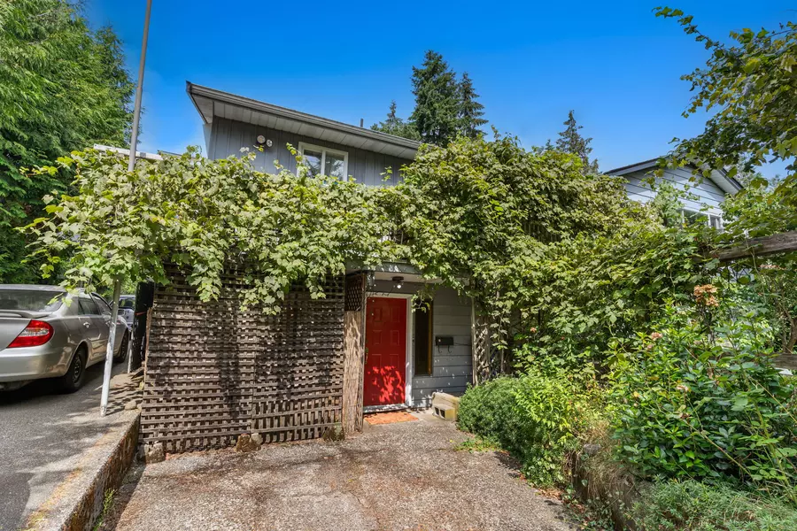 1693 Austin Ave Coquitlam, Bc V3k 3p8,