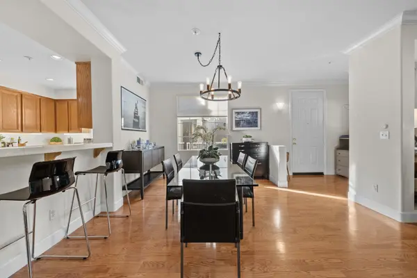 23449 Abbey Glen Place, Valencia, CA 91354