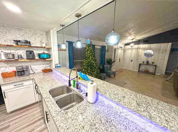 Renaissance Blvd, Venice, FL 34293