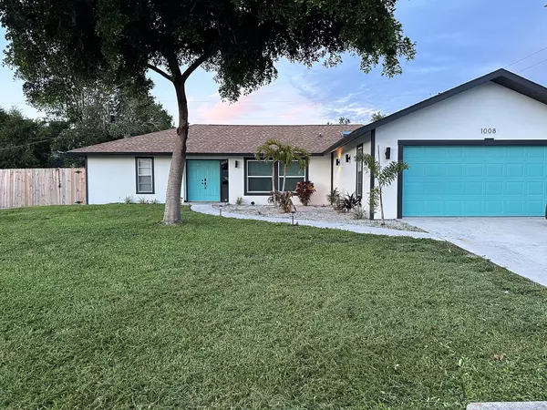 Renaissance Blvd, Venice, FL 34293