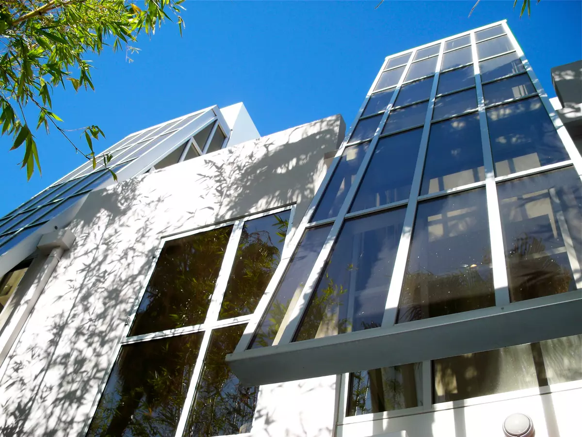 West Hollywood, CA 90046,8223 Norton Ave #5