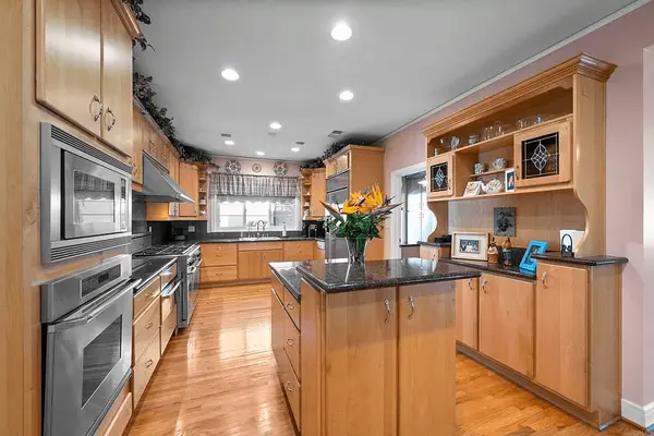 415 Hilltop Dr, Chula Vista, CA 91910
