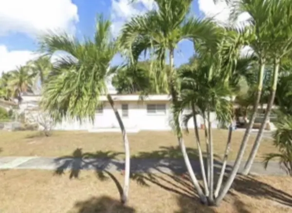 900 N Royal Poinciana Blvd, Miami Springs, FL 33166