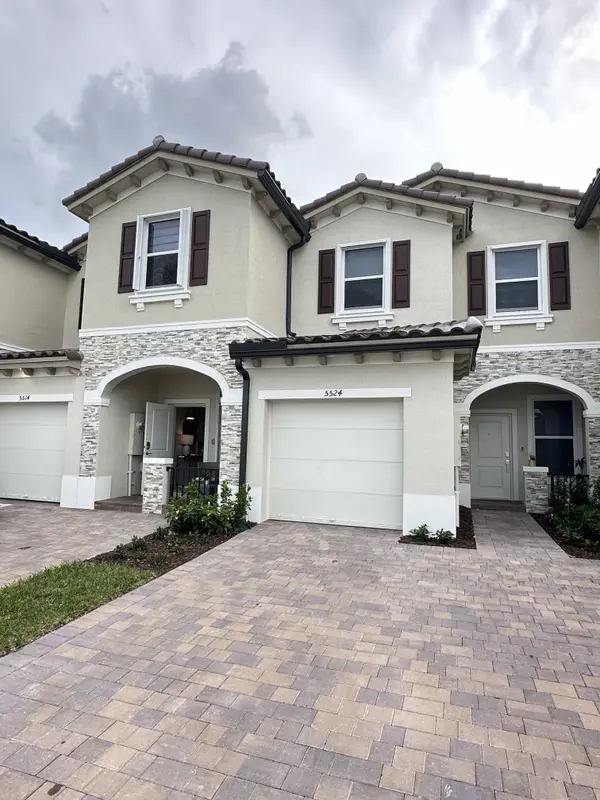 NW 27th Ct, Lauderhill, FL 33313