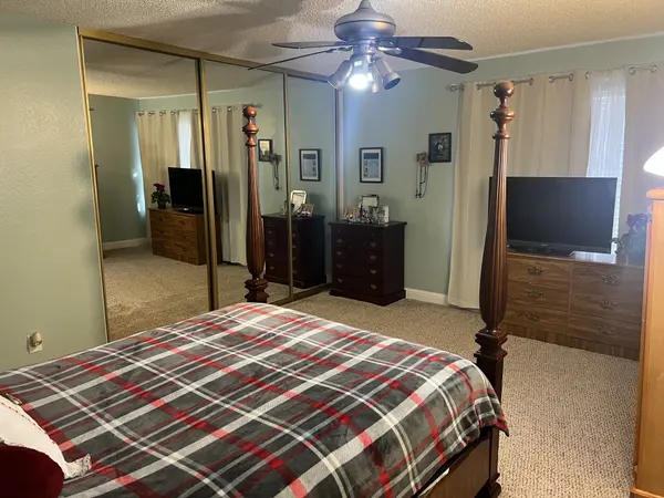 5164 E Ashlan Ave #123, Fresno, CA 93727