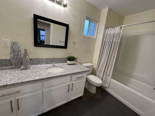 1701 King Ave, Corcoran, CA 93212