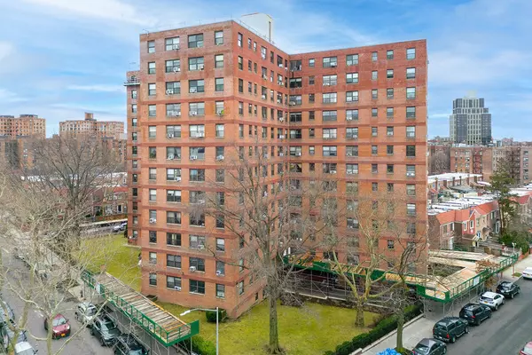 64-34 102nd St #3AA, Rego Park, NY 11374