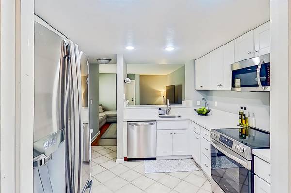 251 Shoreline Dr, Pittsburg, CA 94565
